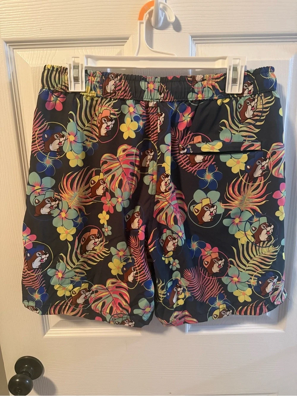 Men’s Buccees Swim Trunks Size Large
